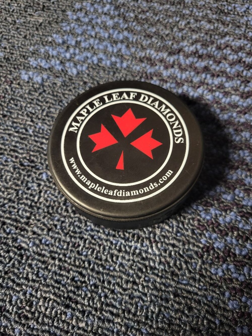 Maple Leaf Diamonds Canadian Certified Gold - rare promo hockey puck merch